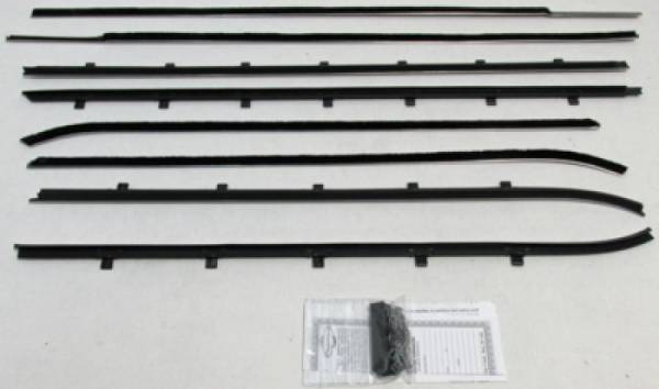 Auto City Classic - 1961-1962 Chevrolet 2 Door Hardtop Bubbletop Weatherstrip Fuzzy Kit FZ61622B-BA