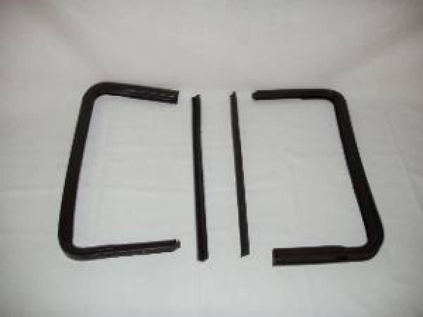 Auto City Classic - 1955-1957 Chevrolet / Pontiac  Sedan and Wagon Vent Seals R565A