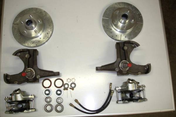 Auto City Classic - 1971-1972 Chevrolet / GMC Pickup Truck 2.5" Drop Spindle 5 Lug Disc Brake Conversion Wheel Kit