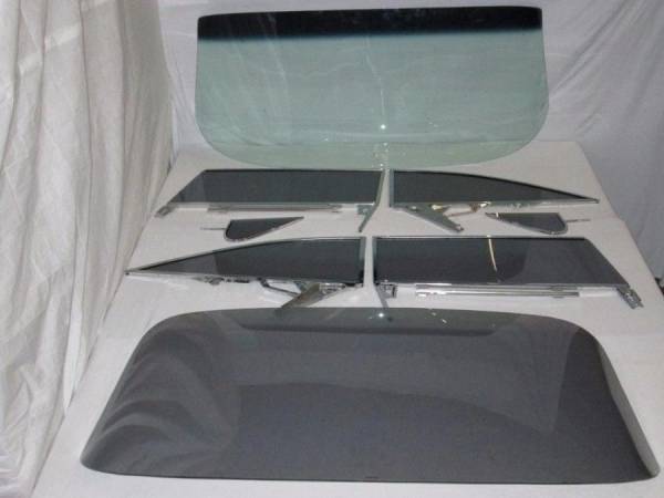 Auto City Classic - 1961 Buick / Chevrolet (61-62) / Oldsmobile / Pontiac 2 Door Hardtop Complete Glass Package with Assembled Side Set CG-BCOP-61-2H-SSA