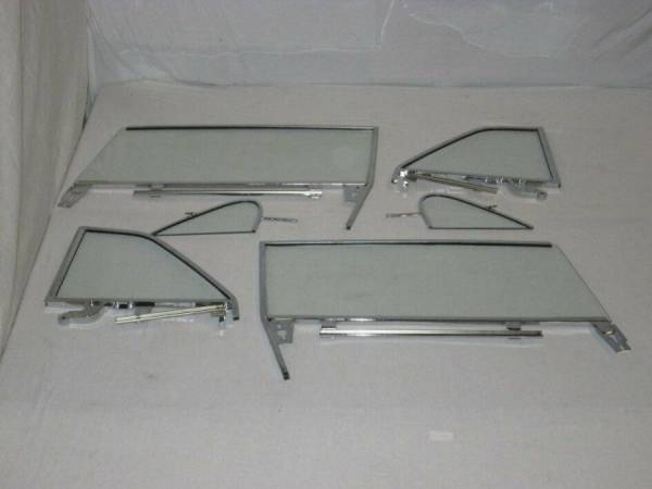 Auto City Classic - 1961-1962 Buick / Chevrolet / Pontiac /Oldsmobile Convertible Assembled Side Glass Set SSA-6162-CVCNV