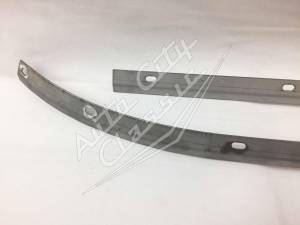 Auto City Classic - 1958 Chevrolet / Pontiac Convertible Top Header Seal Retainer with Screws - Image 3