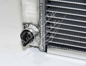 Auto City Classic - 1970-1981 Pontiac Firebird and Trans Am V8 Aluminum Radiator R7081FB - Image 10