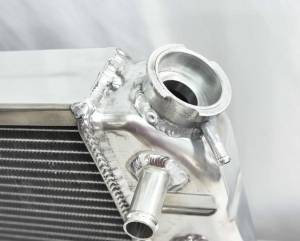Auto City Classic - 1973-1977 Chevrolet / GMC Pickup and Suburban Aluminum Radiator R7377 - Image 11