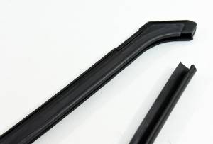 Auto City Classic - 1965-1968 GM Convertible and Hardtop Vent Seals V3405/3406G - Image 4