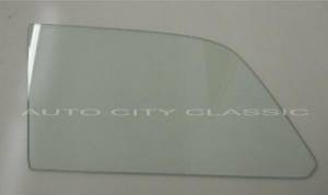 1958 Chevrolet / Pontiac 4 Door Sedan Rear Door Glass D4177T
